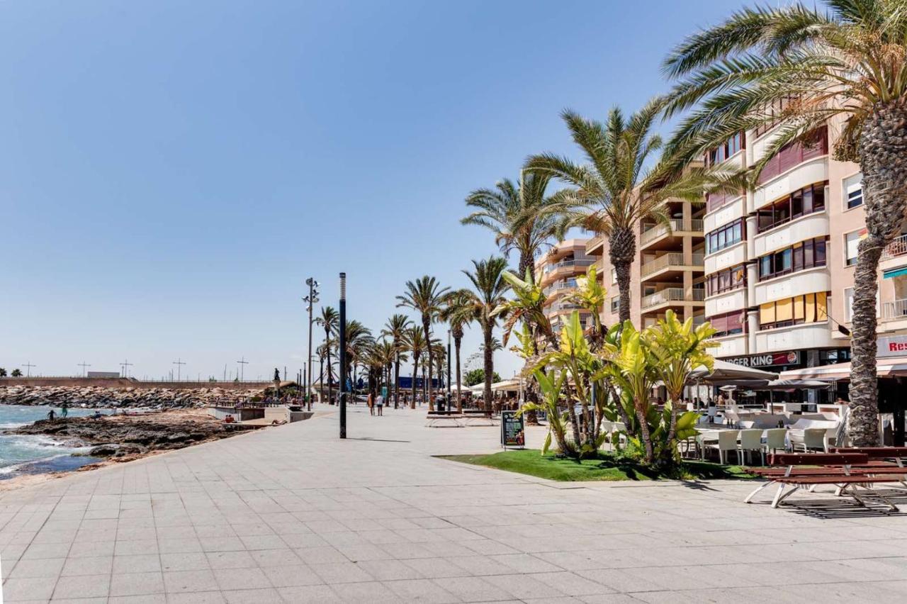 Сomfortable Apartament Caballero De Rodas Torrevieja Exterior photo