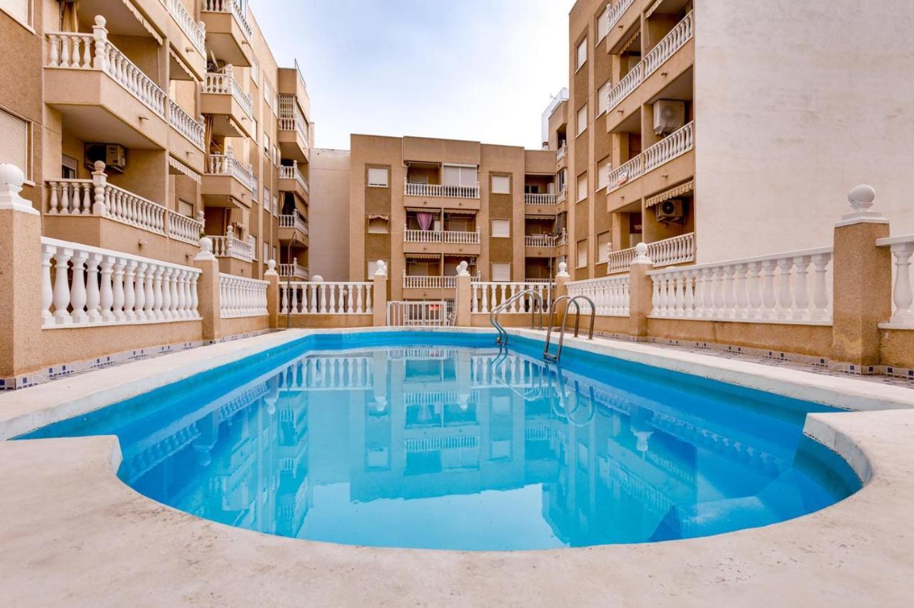 Сomfortable Apartament Caballero De Rodas Torrevieja Exterior photo