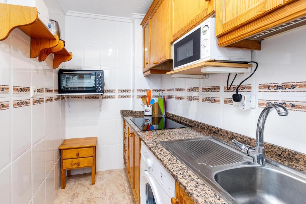 Сomfortable Apartament Caballero De Rodas Torrevieja Exterior photo