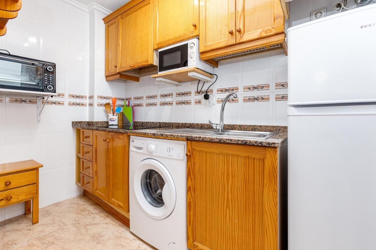 Сomfortable Apartament Caballero De Rodas Torrevieja Exterior photo
